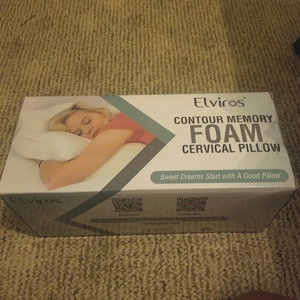 (NEVER USED) Memory Foam Cervical Pillow